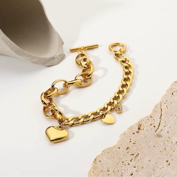 18K Gold Plated Heart Charm Bracelet - Gold Jewelry - Picture 5 of 7